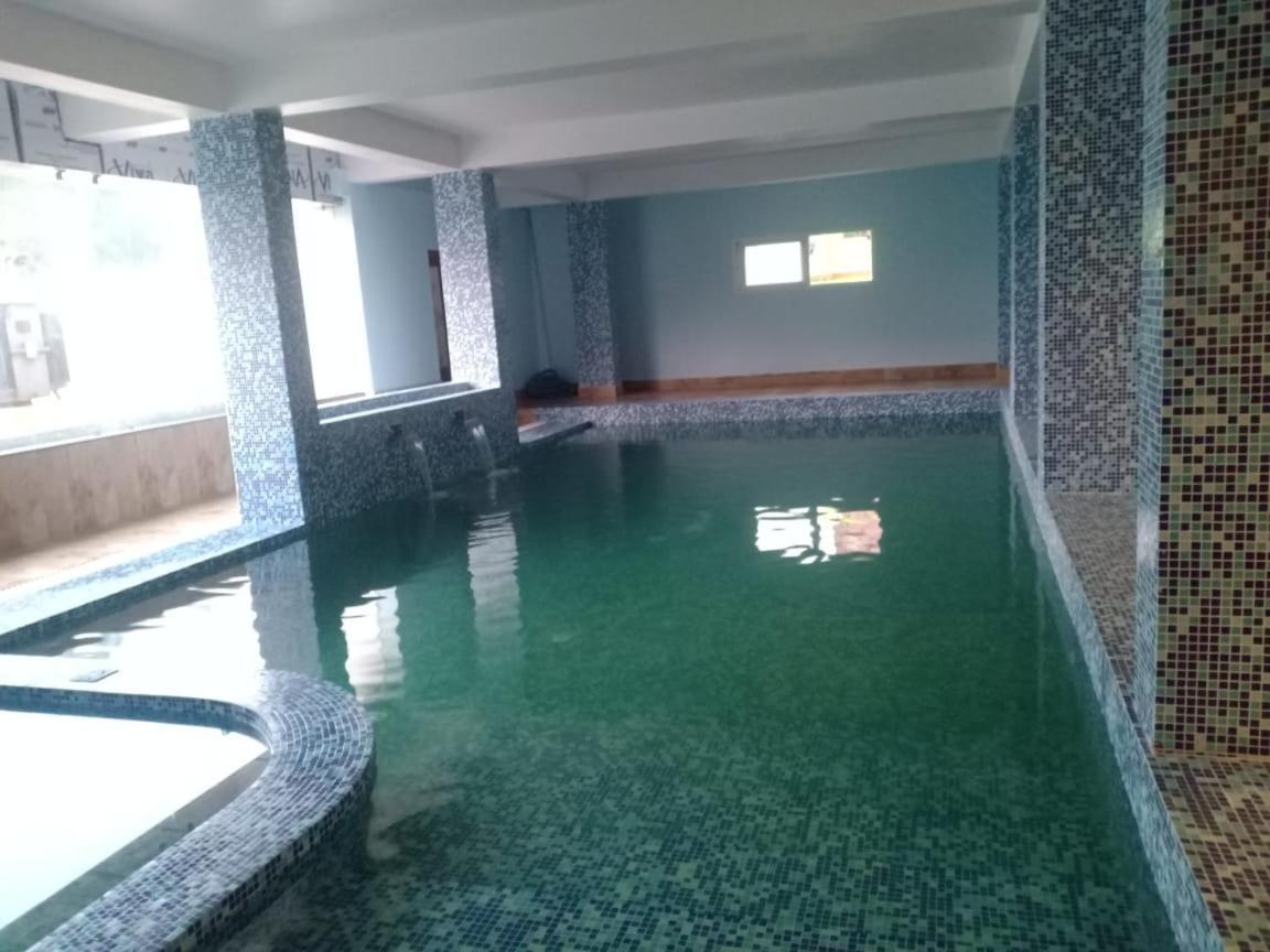 Hotel Crown Of Digha Дигха Экстерьер фото